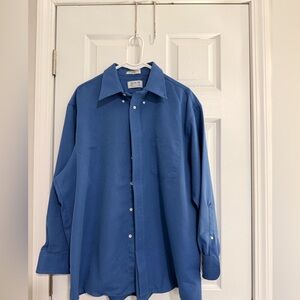 Arrow Men's Classic Blue Button-Down Shirt